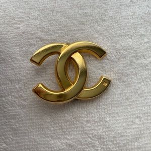 Chanel CC Logo Gold Pin